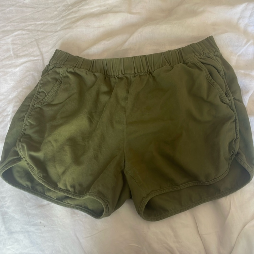 Madewell green shorts